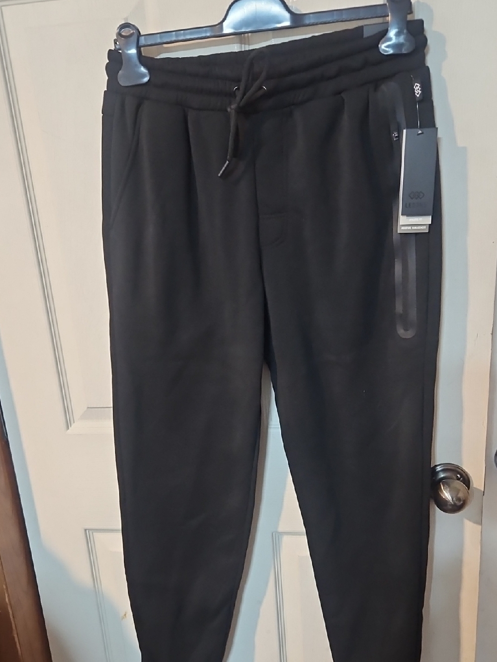 LEG3ND MENS BLACK JOGGER PANT: NEW WITH TAGS: SIZE S